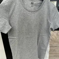 [S] DKNY NEW RHINESTONE TEE,HEATHER GREY, B3360631-HGR (SD935)
