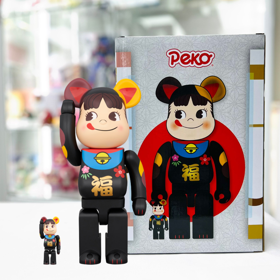 100%+400% BE@RBRICK 招き猫 ペコちゃん 福黒 Lucky cat Peko-chan Fuku black