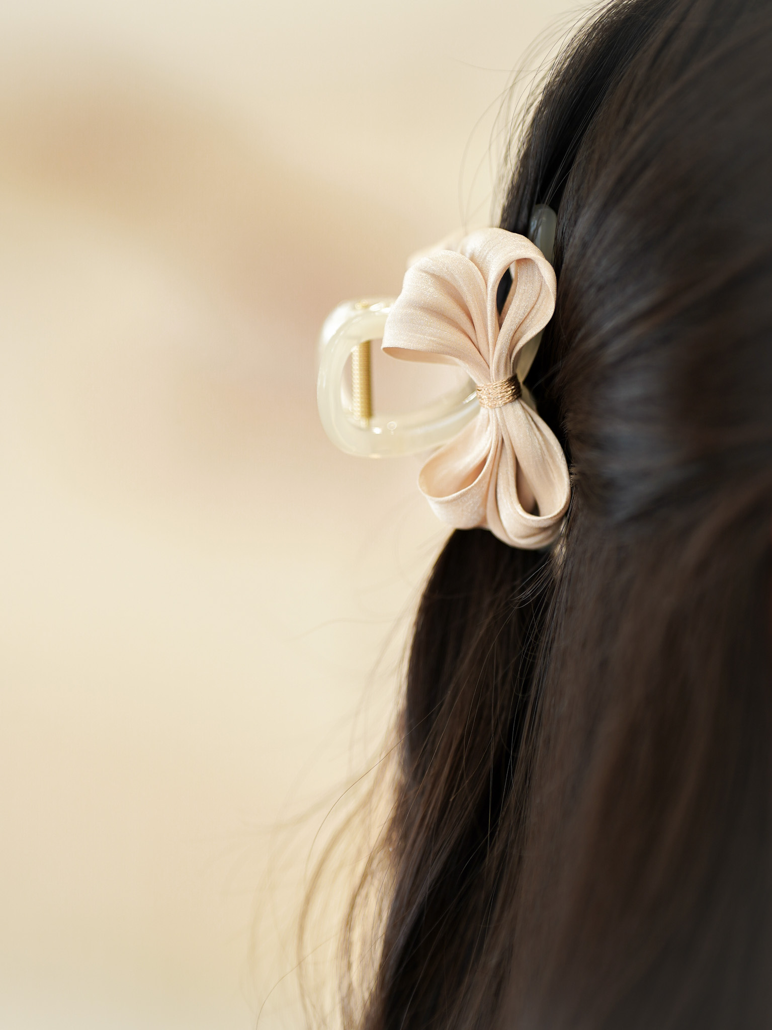 AC127 Silky Ribbon Hair Clip