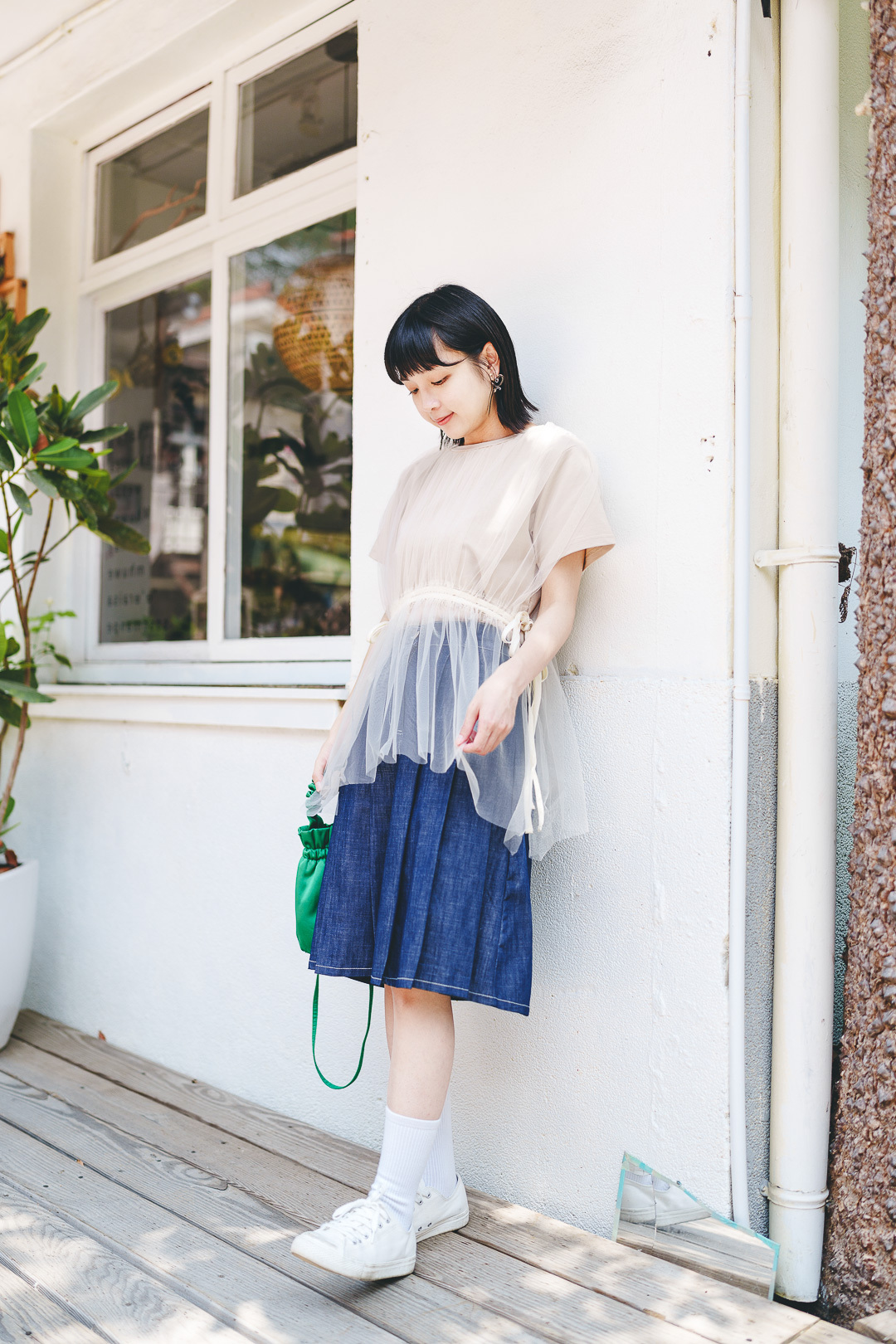 溫柔與靈動共振！薄紗拼接上衣(三色-米)