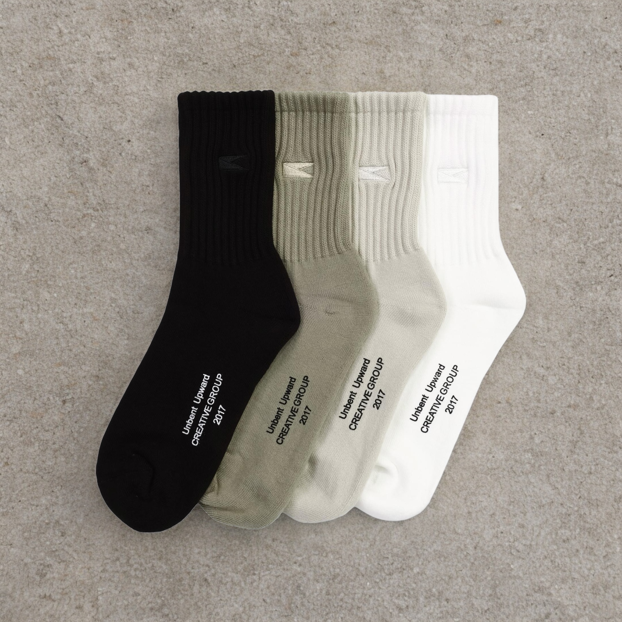 |限時收單| Unbent  同色logo刺繡 city boy socks 毛巾底 中筒襪