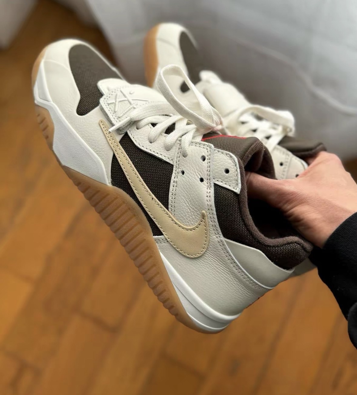 Travis Scott x Jordan Jumpman Jack TR 白摩卡 復古籃球鞋 FZ8117-100