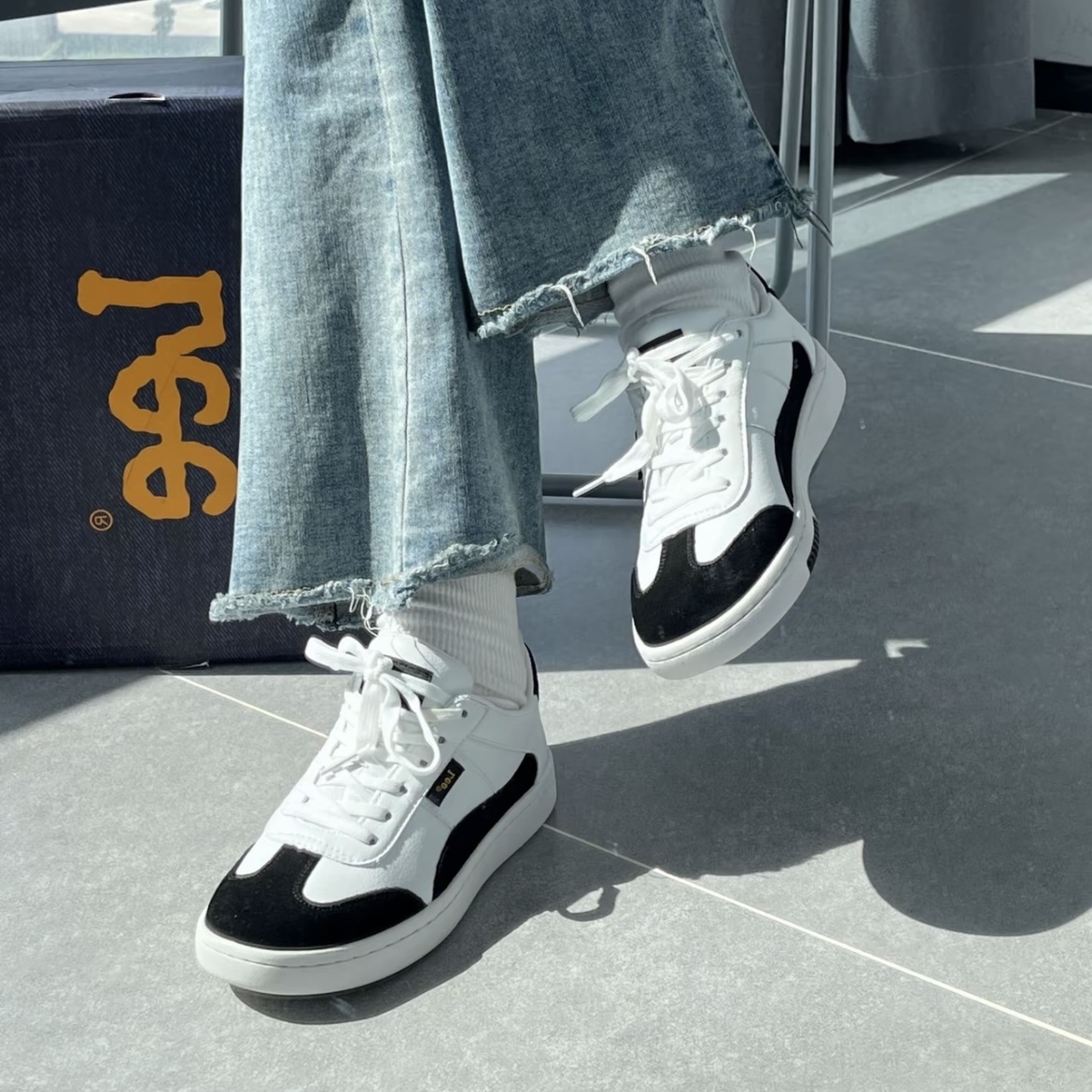 【現貨】Lee 百搭 透氣 休閒 麂皮 焦糖底 德訓鞋 板鞋 三色