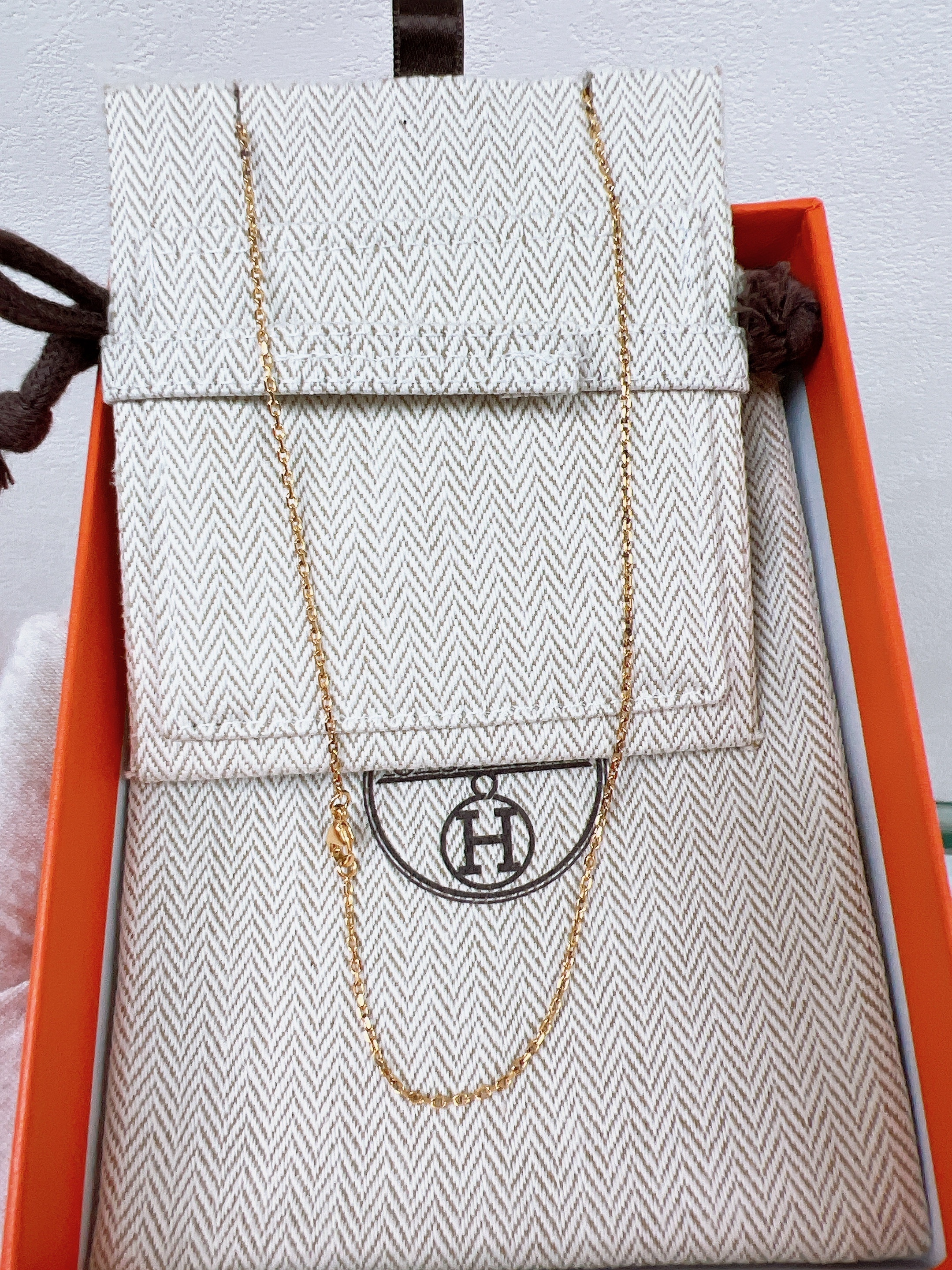 Hermes mini pop h necklace (black/ GHW)