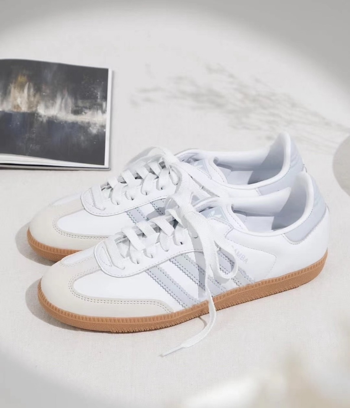 ADIDAS SAMBA OG W 平底 淺灰藍