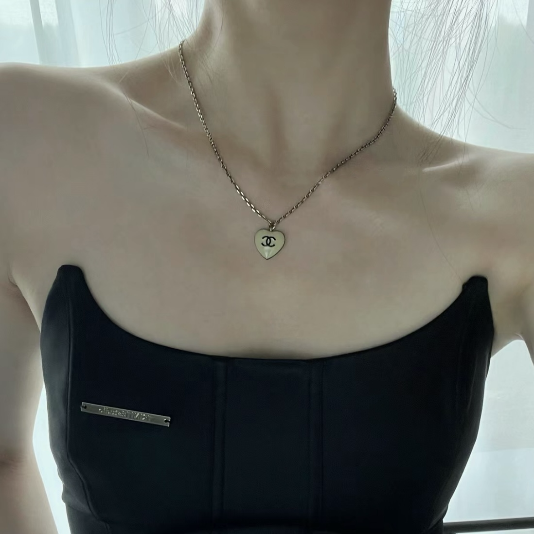 18k Jennie白奶油山茶花心雙c定製項鍊