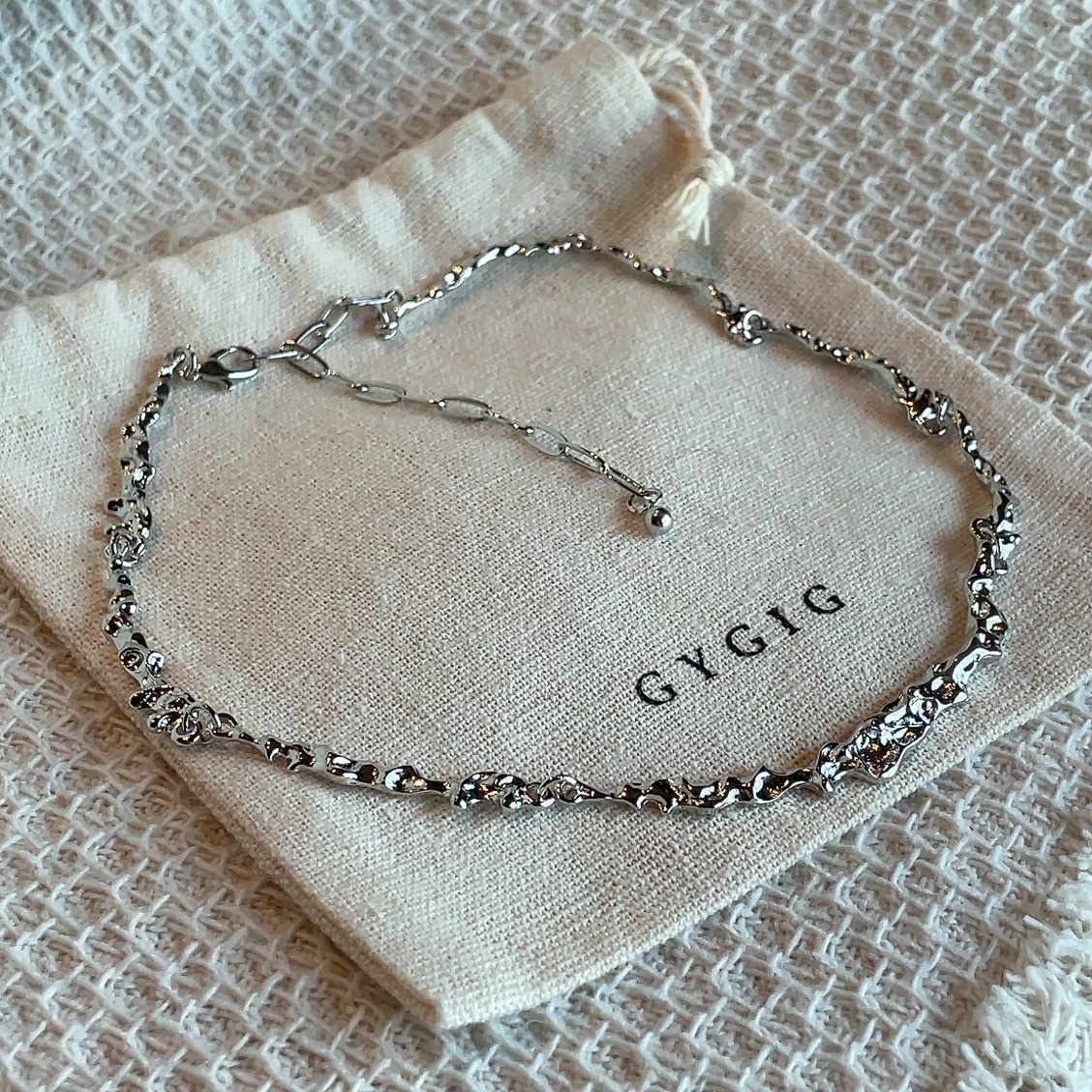 甜煞 立體熔岩感褶皺銀choker