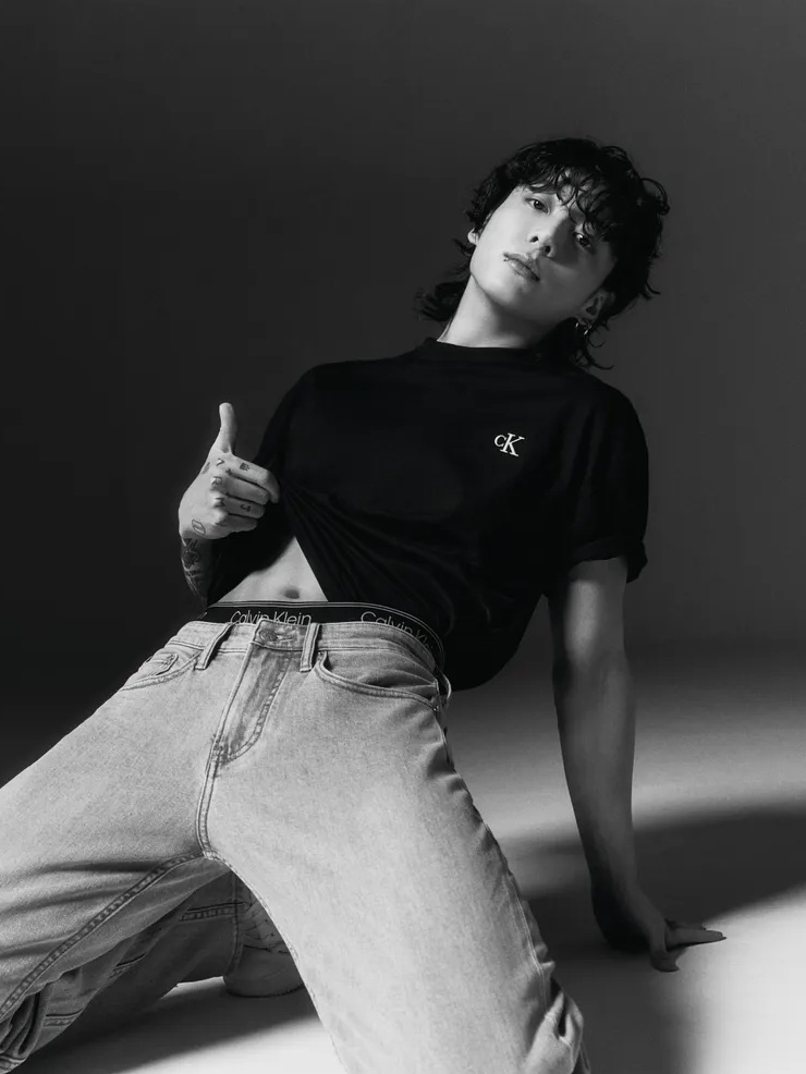 <全網最低價!!>Calvin Klein CK 柾國同款 字母 Logo 刺繡 素色 短袖 二色