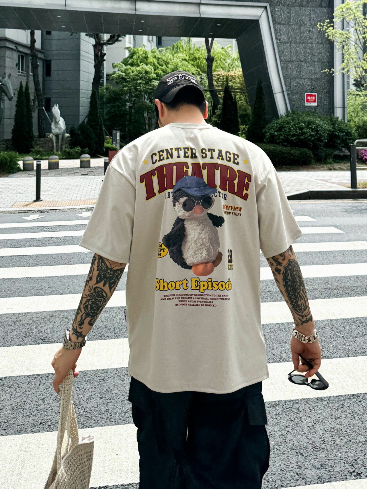 企鵝圖案英文字短袖Tee PLUS82HIYA-087T