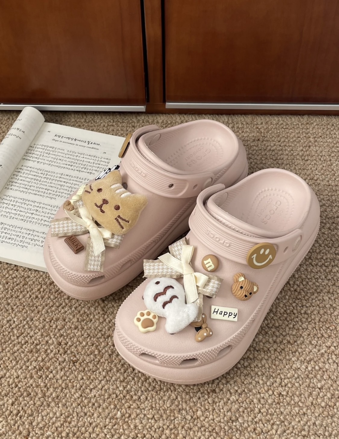 零碼-23cm/24cm-Crocs classic crush 泡芙厚底洞洞鞋 石英粉