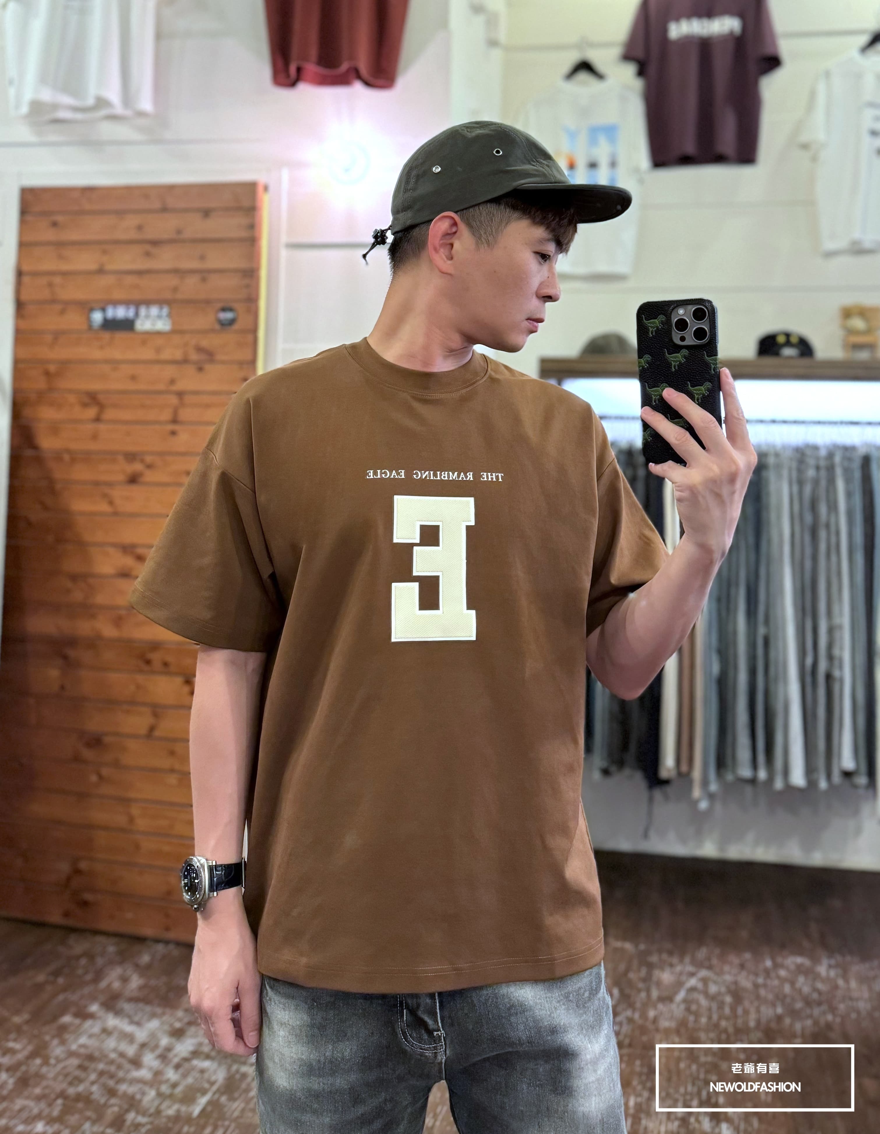 『新品上市』重磅立體斜紋E英字短T(NOF2405S6008)-咖啡