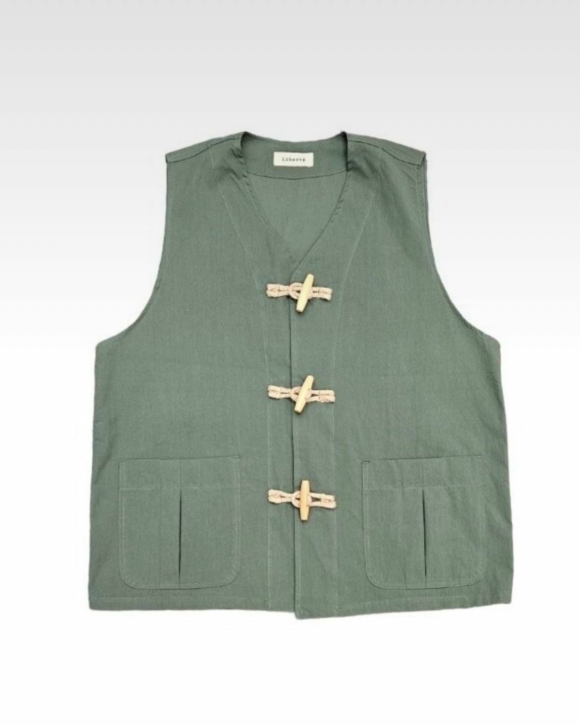 淨色V領牛角鈕扣開胸背心褸 L.B.T-009V