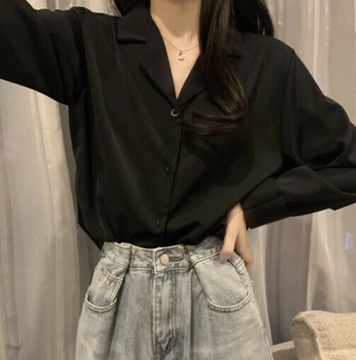 V-Neck Midi Shirt (Black One-size-fits-all)