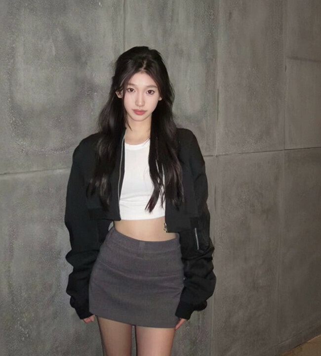 Hot selling short jacket, crop top casual jacket (black jacket) (size: S/M/L/XL) (contact customer service after placing the order to confirm the delivery size)