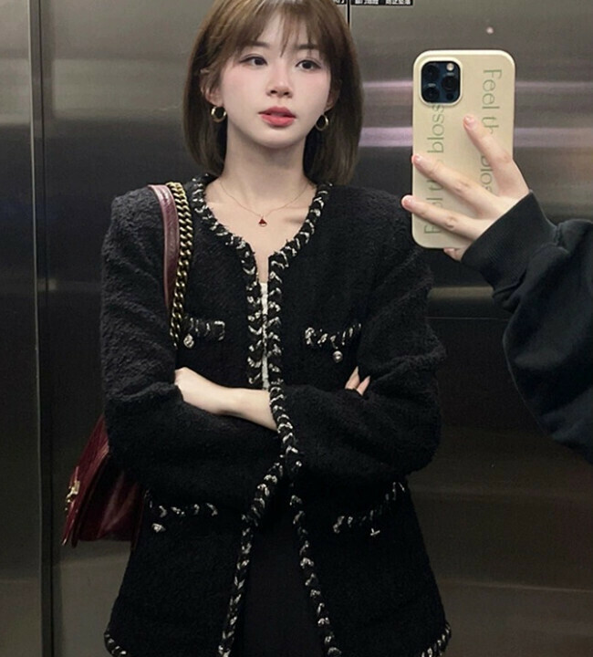 Hot selling French retro tweed small fragrant jacket (black with beaded black) (size: S/M/L/XL) (contact customer service after placing the order to confirm the delivery size)