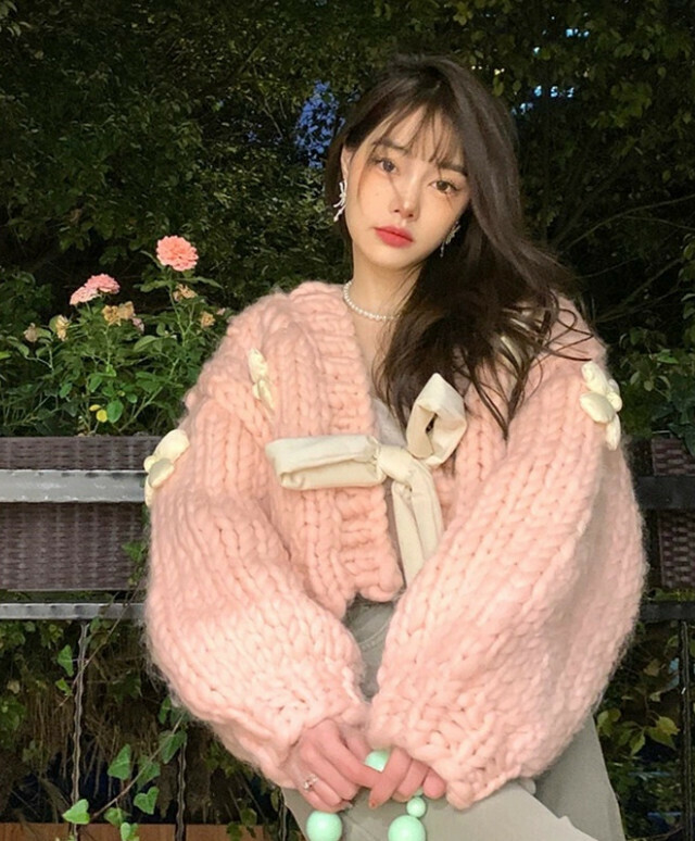 Hot selling soft waxy sweater jacket short knitted cardigan top (pink sweater) (size: S/M/L/XL) (contact customer service after placing the order to confirm the delivery size)