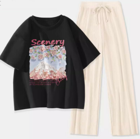 Hot selling two-piece short-sleeved ice silk pants [Black (Fuji Sakura) + Apricot pants] [S-XL size] (please contact customer service to confirm the delivery size after placing the order)