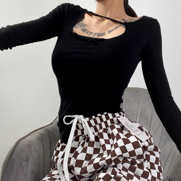 Hot selling fungus-trimmed slanted shoulder long-sleeved T-shirt (black) (S/M size) (contact customer service after placing the order to confirm the delivery size)