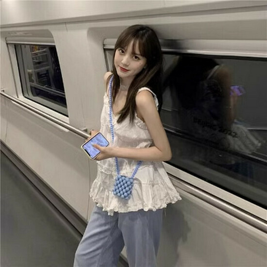 Hot selling V-neck camisole [white] [S-L size] (please contact customer service to confirm the delivery size after placing the order)