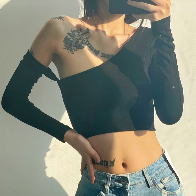 Hot selling off-shoulder long-sleeved base T-shirt (black) (S/M size) (contact customer service after placing order to confirm delivery size)