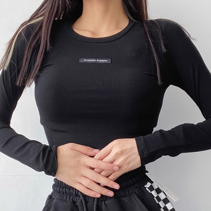 Hot selling short long-sleeved tight-fitting T-shirt (black) (S-L size) (contact customer service after placing the order to confirm the delivery size)