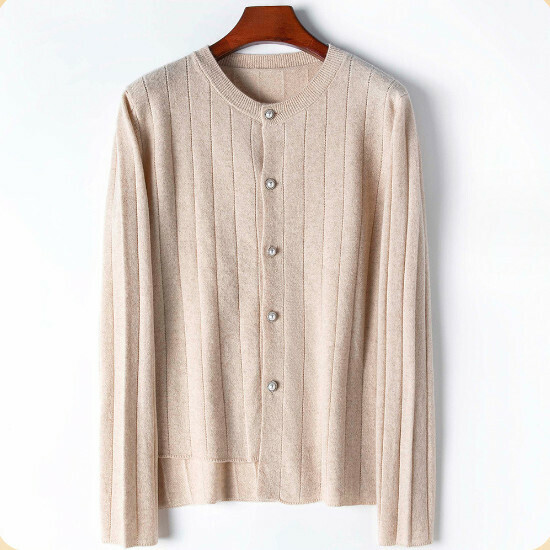 Hot Selling Wool Knitted Bottoming Sweater (One Size) (Apricot 01)