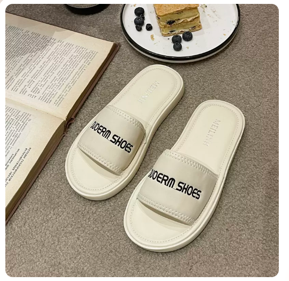 Muffin thick-soled bread slippers (off-white/35-40 size) (contact customer service to confirm the shipping size after placing an order)