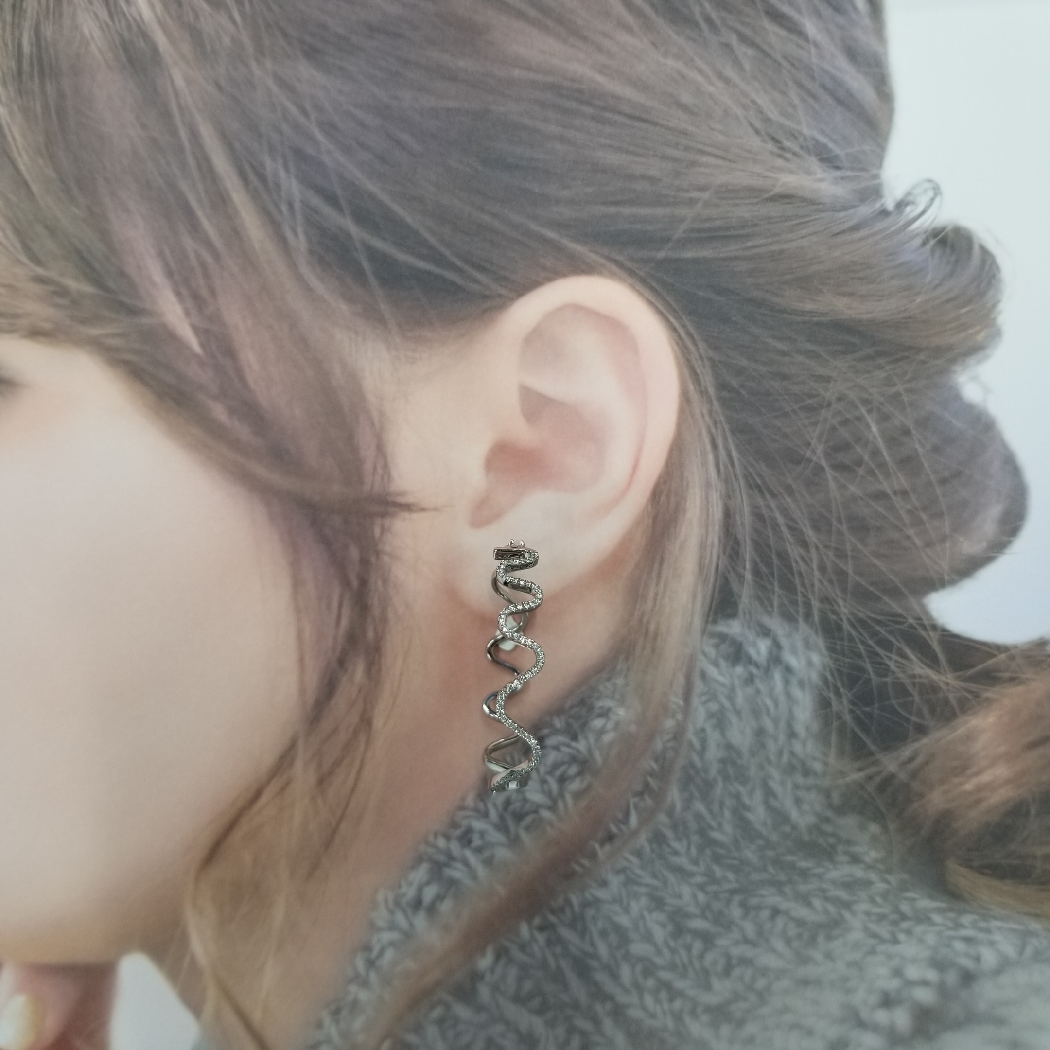 全新18K白金46份鑽石圈耳環