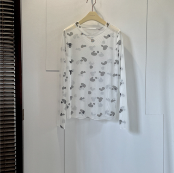 Ice Silk Sunscreen Long Sleeve Mesh T-Shirt Printed Base Layer (White Background Milk Pattern) (One Size)
