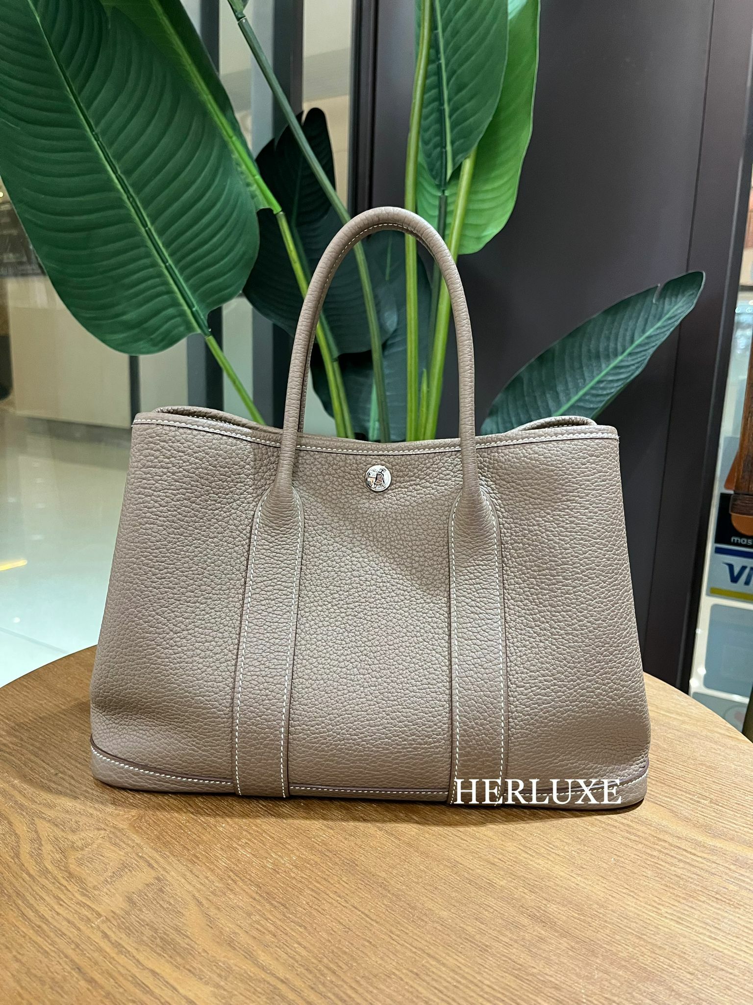 Garden party 30 18 etoupe leather Z  ( 99% new )