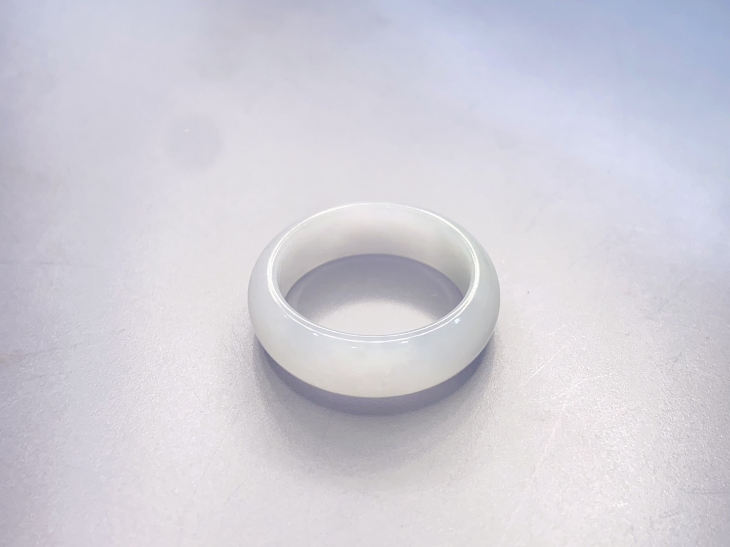 純淨和幸福丨白翡翠大玉戒環