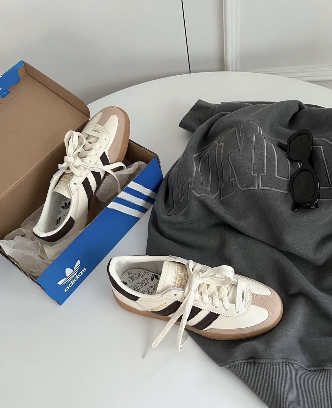 Adidas  Handball Spezial 咖啡牛奶