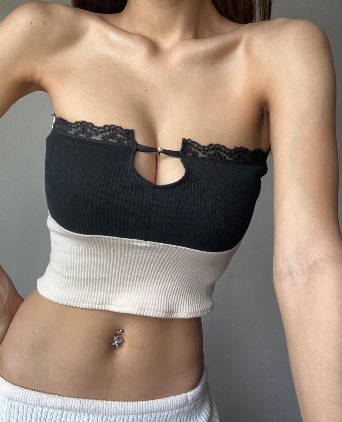 TH SEXY LACE TUBE TOP (BW)