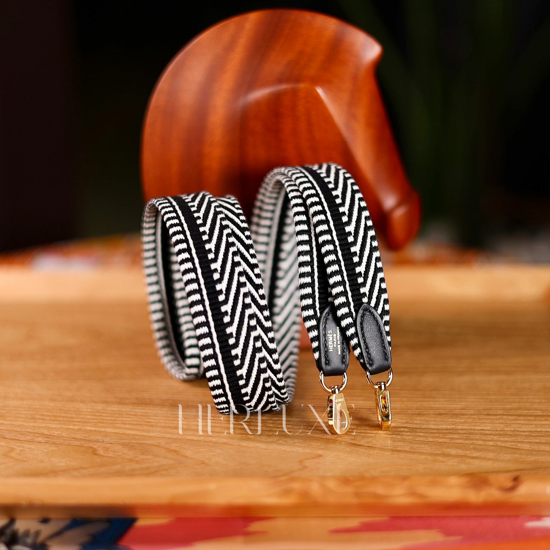 細扣肩带Bag strap 25mm x 105cm noir/blanc cc