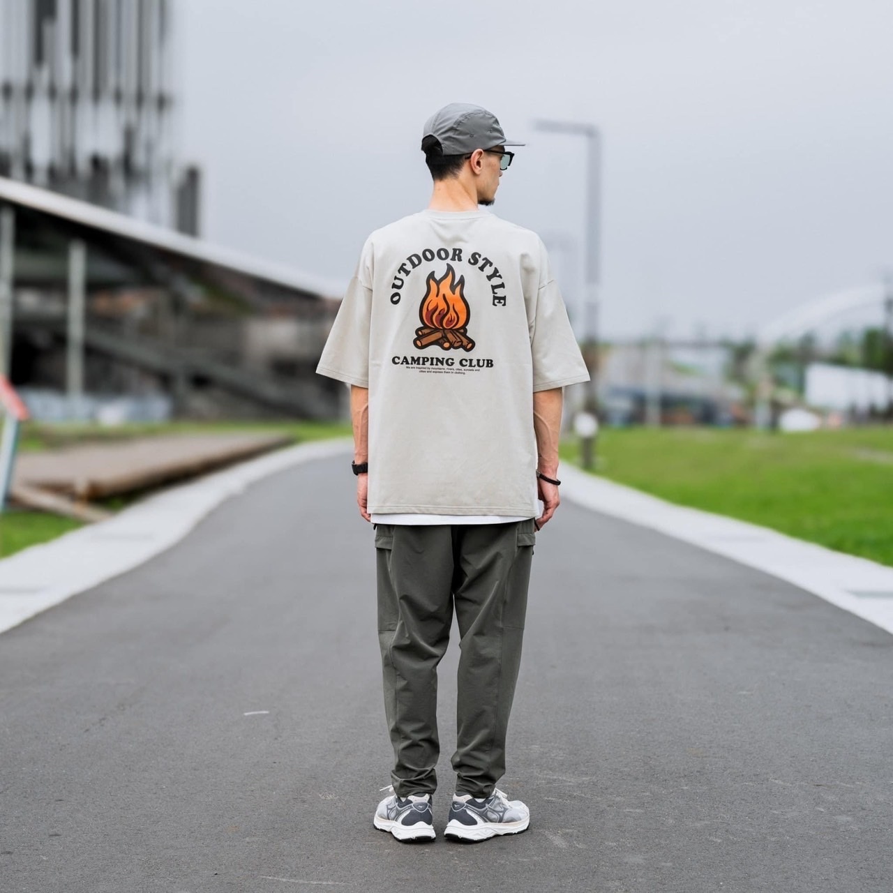 <兩件免運>Outdoor Style 露營系列 落肩短Tee 營火 Oversize 上衣 日系復古 圓領 男女款 情侶衣
