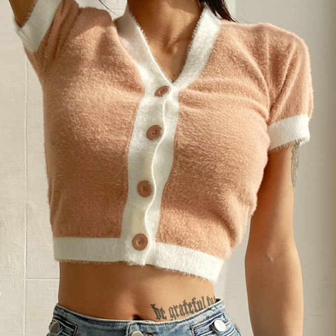 Hot selling short V-neck color-blocked buttoned short-sleeved knitted cardigan (khaki) (S/M size) (contact customer service after placing the order to confirm the delivery size)