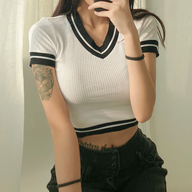 Hot selling contrasting color stitching V-neck tight short-sleeved T-shirt (white) (S/M size) (contact customer service after placing the order to confirm the delivery size)