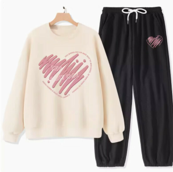 Hot-selling spring and autumn sweatshirt and pants two-piece set [milk white (only heart) + black pants] [S-XXL size] (please contact customer service to confirm the delivery size after placing the order)