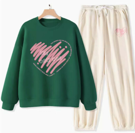 Hot-selling spring and autumn sweatshirt and pants two-piece set [dark green (only heart) + black pants] [S-XXL size] (please contact customer service to confirm the delivery size after placing the order)