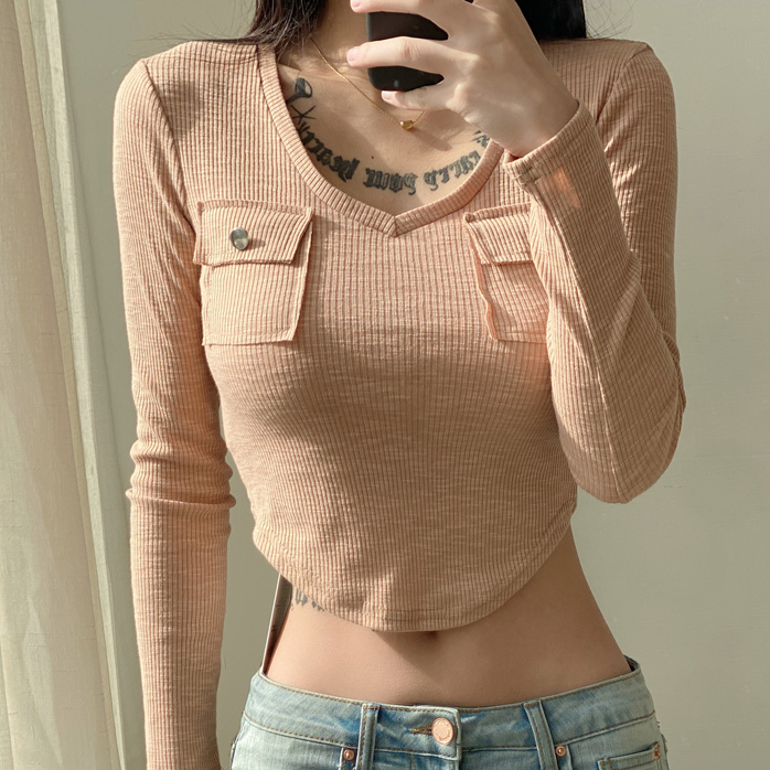 Hot selling V-neck patch pocket long-sleeved T-shirt (khaki) (S/M size) (contact customer service after placing order to confirm delivery size)