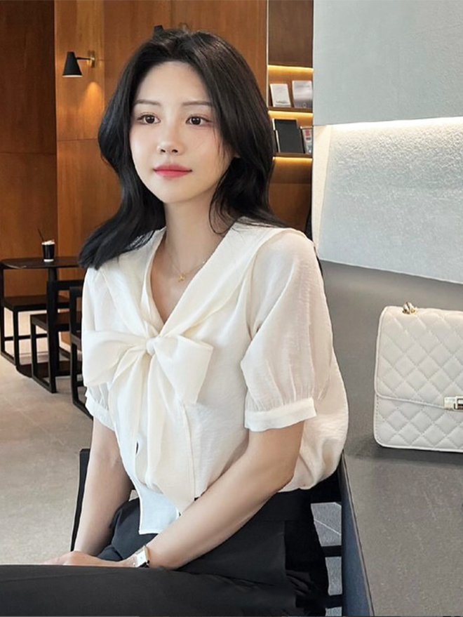 [現貨] Betsy水手領巾絲光襯衫 [ 2色 / Free ]