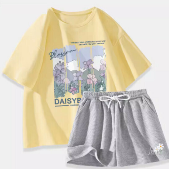 Hot selling two-piece set of short-sleeved T-shirts and shorts [goose yellow (mountain iris) + hemp gray pants] [S-XL size] (please contact customer service to confirm the delivery size after placing the order)