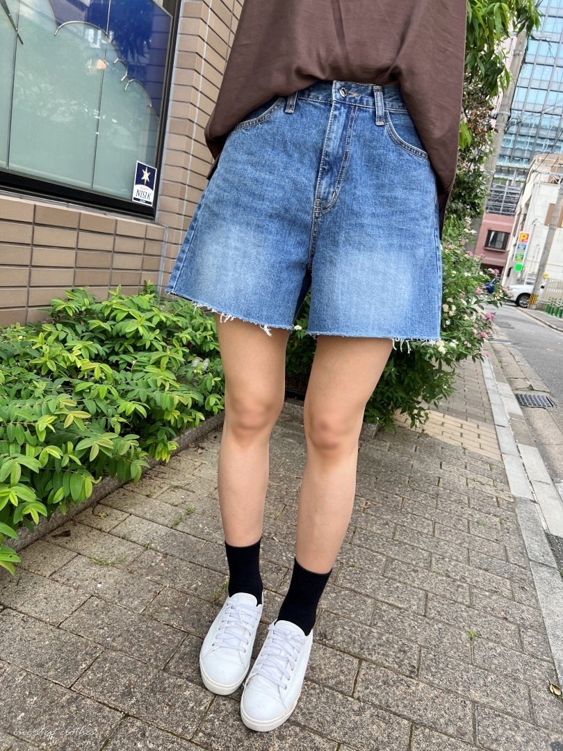 正韓Very顯瘦後鬆緊A字牛仔短褲