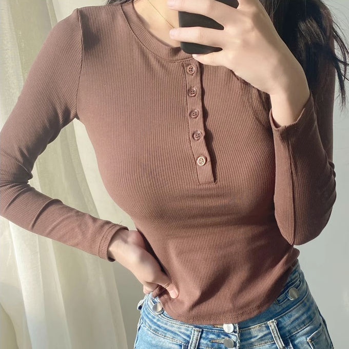 Hot selling single-breasted pullover long-sleeved T-shirt (coffee color) (S/M size) (contact customer service after placing the order to confirm the delivery size)