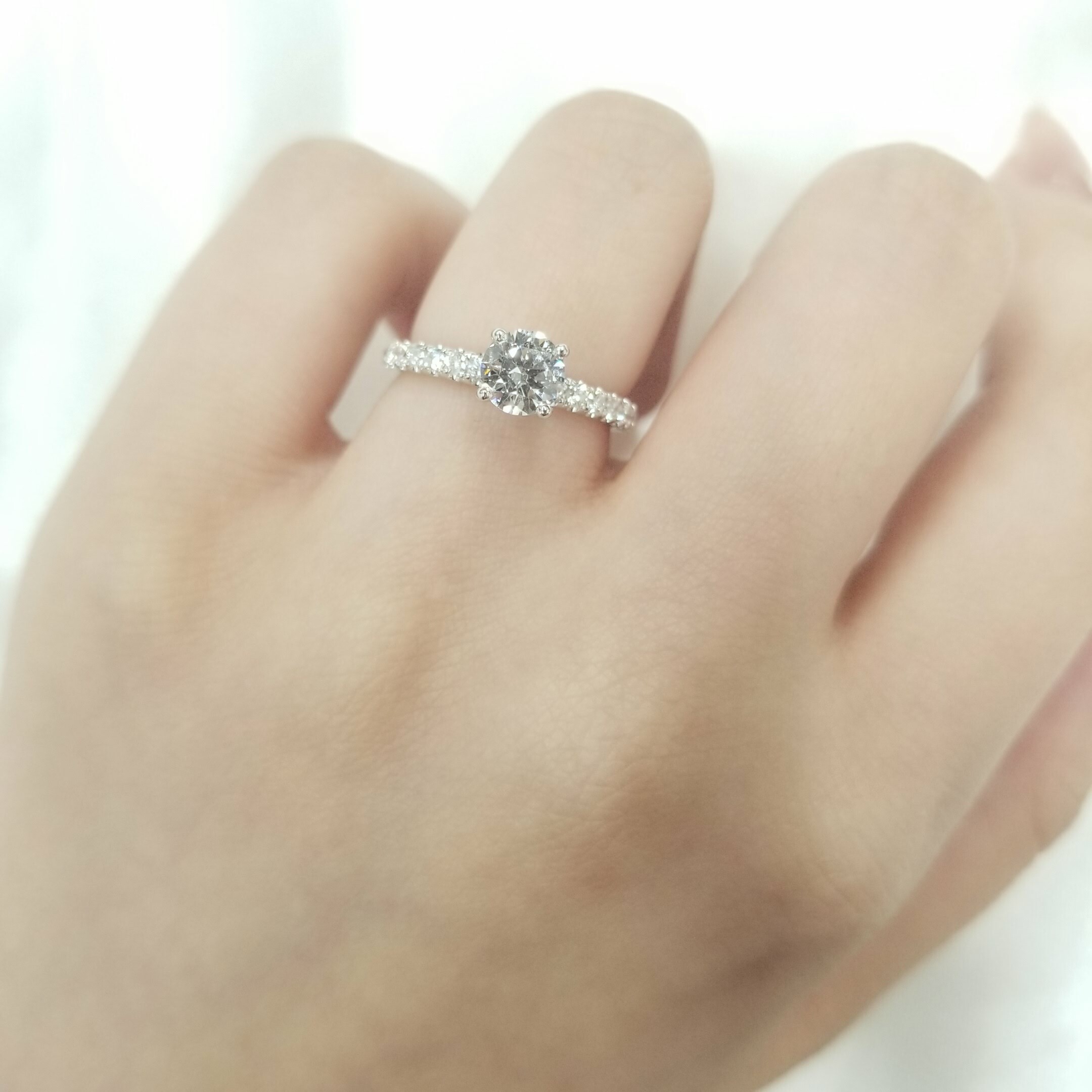 18K White Gold 0.80ct Diamond Solitaire Ring