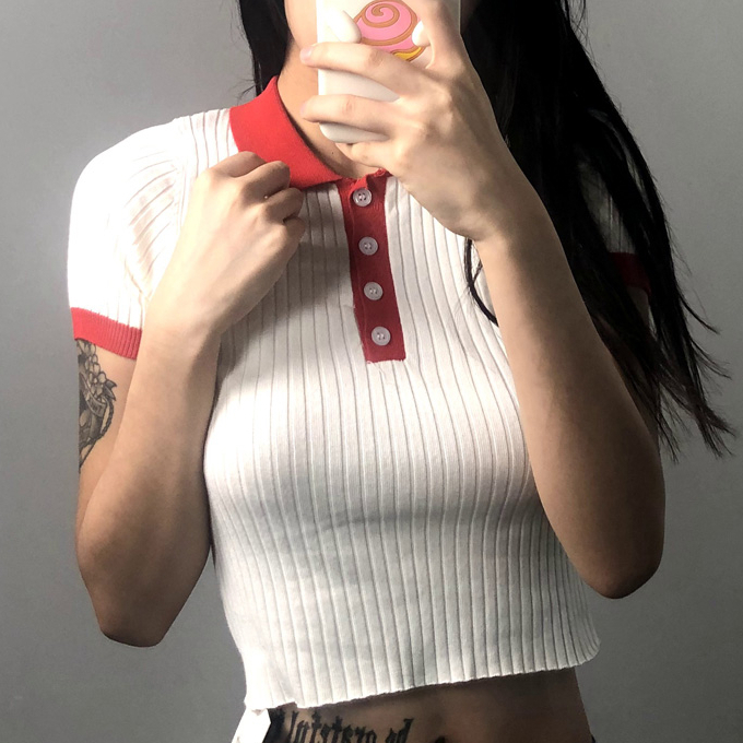 Hot selling short knitted T-shirt (red collar) (S/M size) (contact customer service after placing order to confirm delivery size)