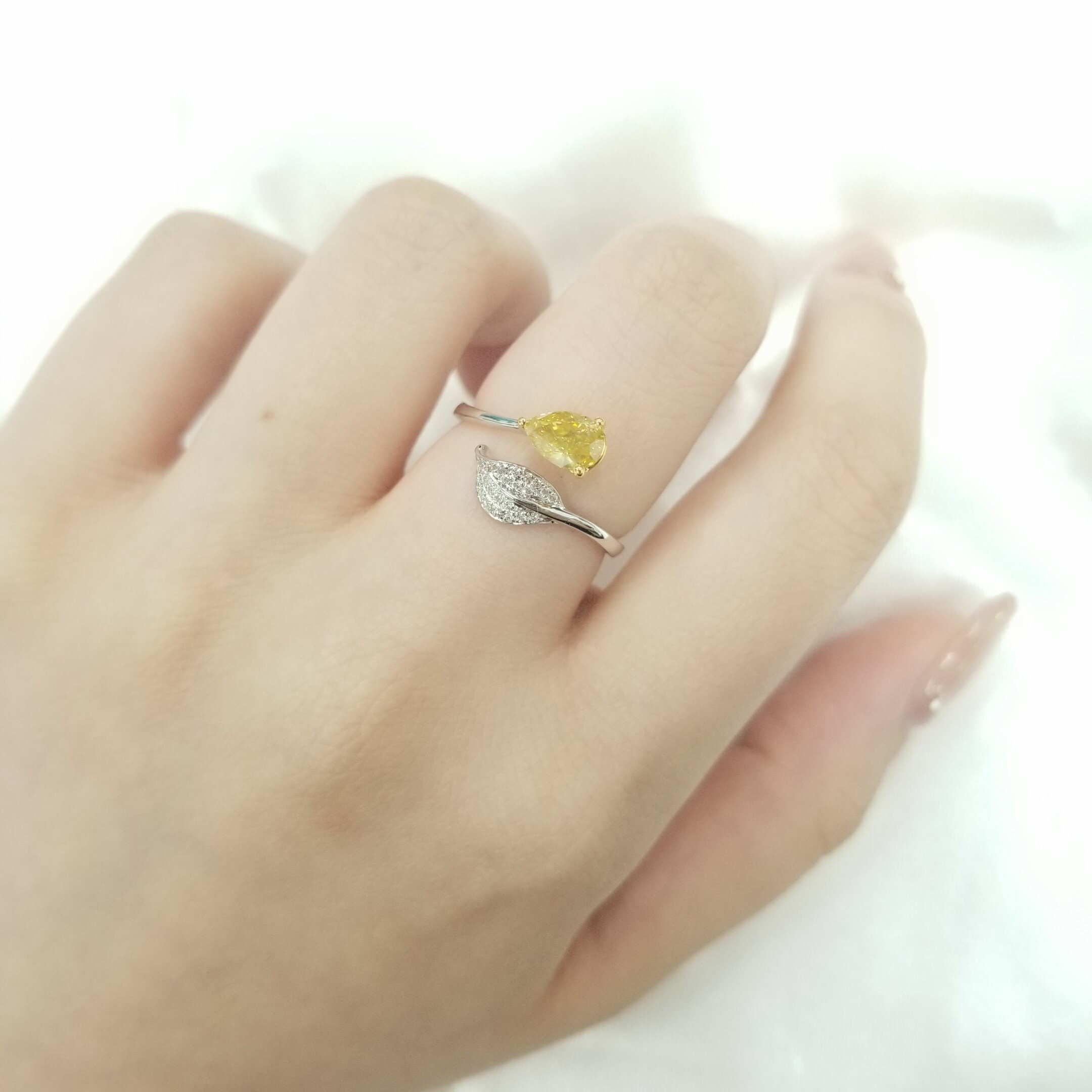 18K Gold 0.59ct Diamond Ring