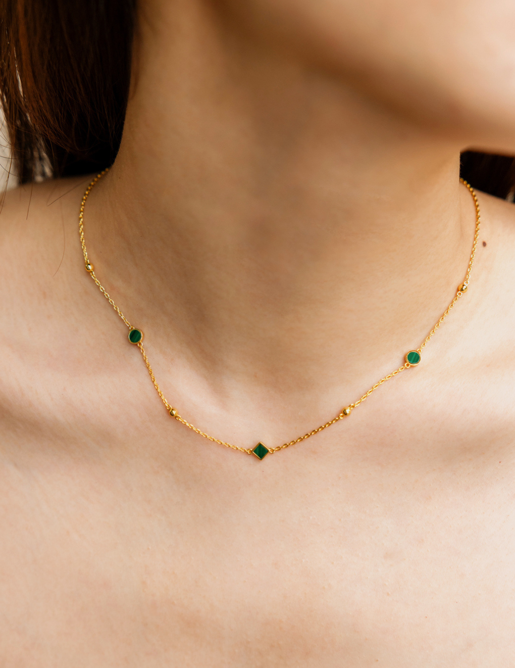 菱形孔雀石圓珠細鍊（金色）