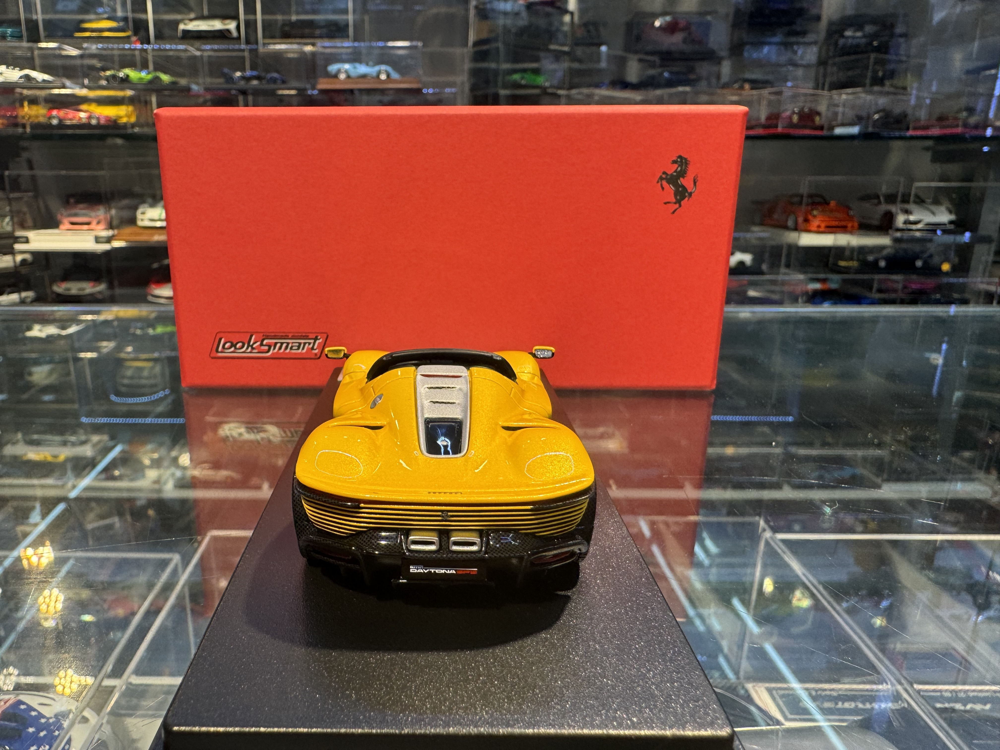 Miniature 1/43 Looksmart Ferrari Daytona SP3 Open Roof 2022, Jaune, LS535SPD