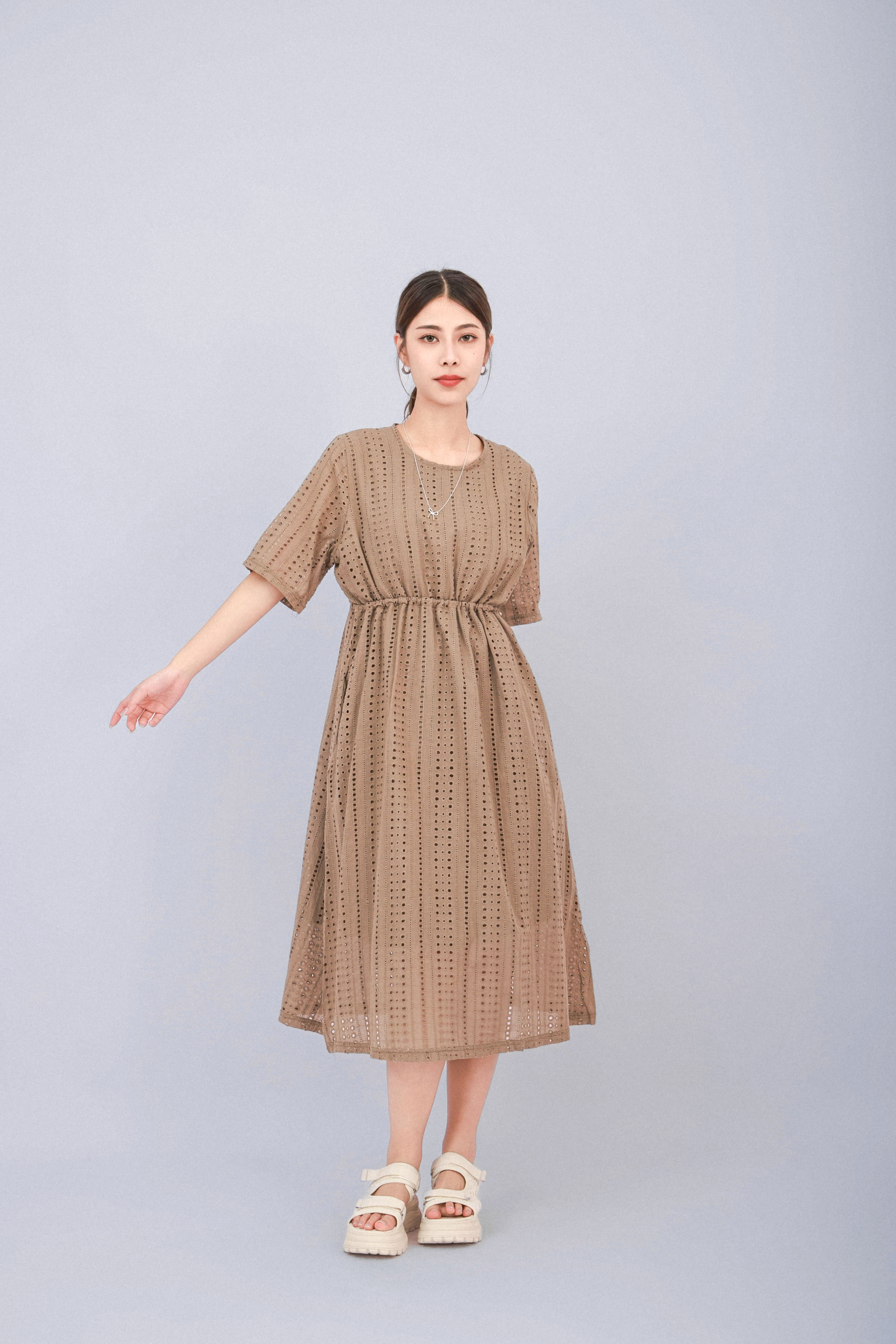 通花直紋橡筋腰繩連身裙 (現貨款式）